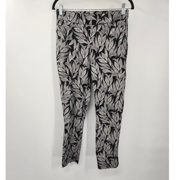 Chico's Black and White Leaf Print Pants Womens Size 4 (Chico's Size 0) - Picture 1 of 4
